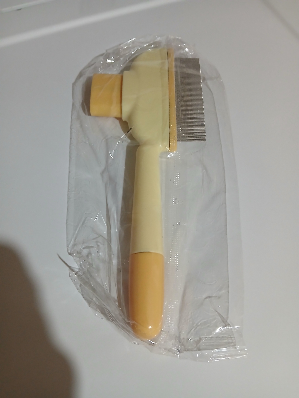 Amazon Small Pet Grooming Comb in Yellow and Light Yellow